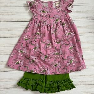Matilda Jane Dress/Tunic with green ruffle shorts (Sew Sassy). Size 4.